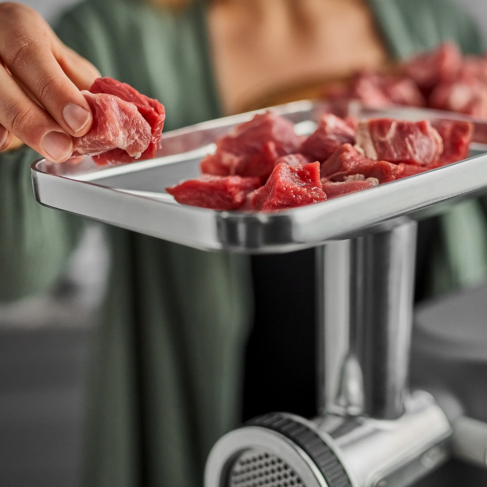 Küchenmaschine Karla Fleischwolfaufsatz inkl. 3 Lochscheiben, Wurst-, Kebbe-, Spritzgebäckvorsatz - Image 4